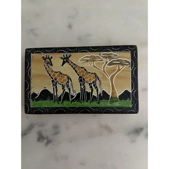 Trinket Dish Stash Box Hand Carved Hand Painted Kisii Soapstone Made In Kenya - Picture 1 of 7